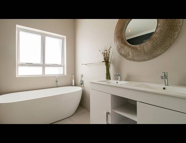 4 BEDROOM PROPERTY TO RENT IN KINGSWOOD GOLF ESTATE